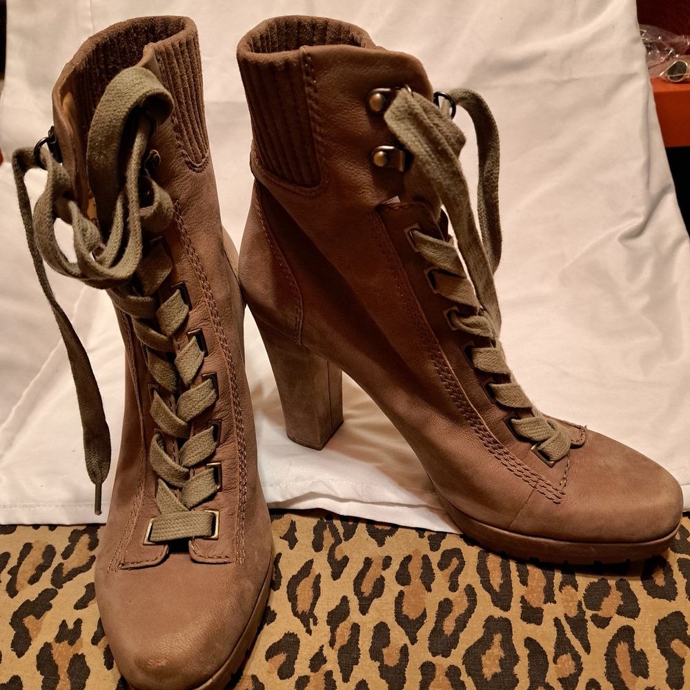 Elegant Tan Lace-Up Heeled Boots